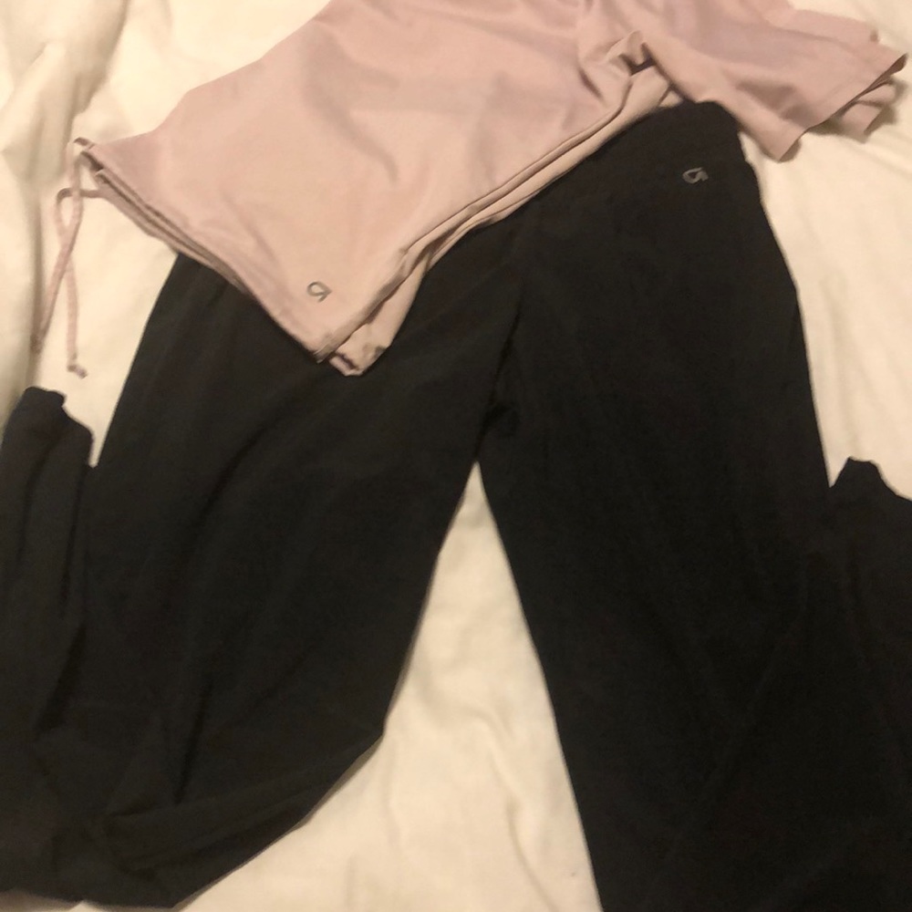 Gap Soft Lightactive Joggers/ Like New - image 3